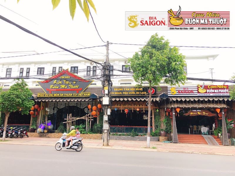 Cơm niêu Buôn Ma Thuột