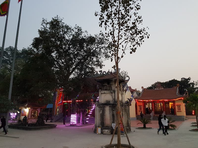 Hình ảnh Đền Ỷ La - 4