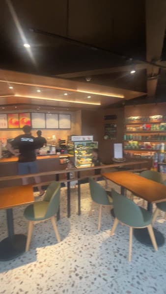 Hình ảnh Starbucks Ngô Gia Tự Long Xuyên - 2