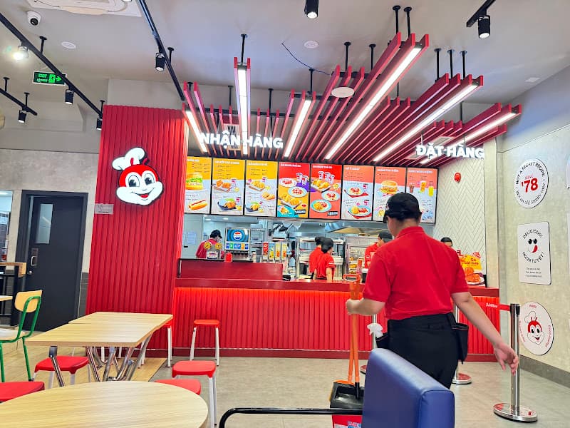 Jollibee Nguyễn Khuyến
