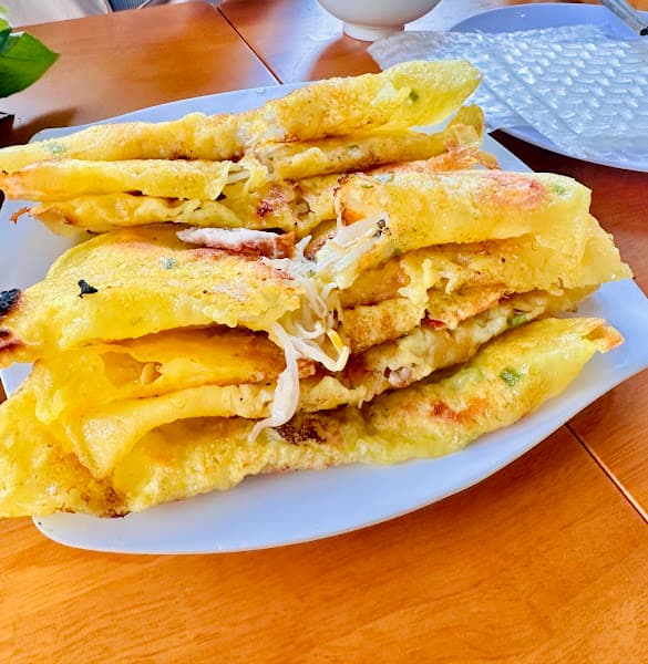 Ảnh bìa Bánh xèo Phượng, Bà già cà phê