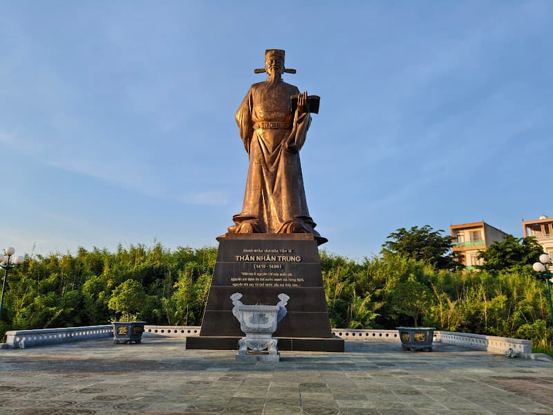 Di tích lịch sử Đền thờ THÂN NHÂN TRUNG