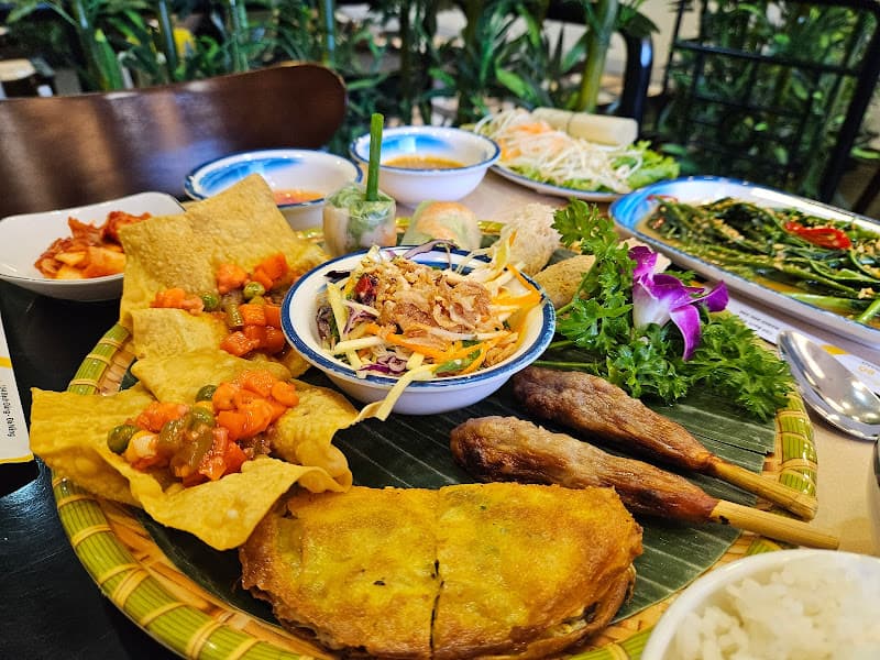 Hình ảnh Cô Ba Phở bò - 3