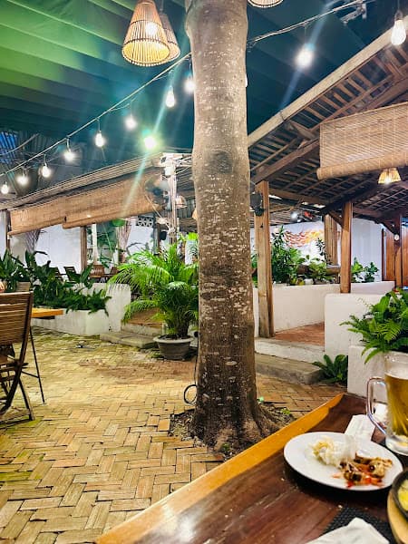 Nhà hàng Seasing, CTY Phương Linh NT