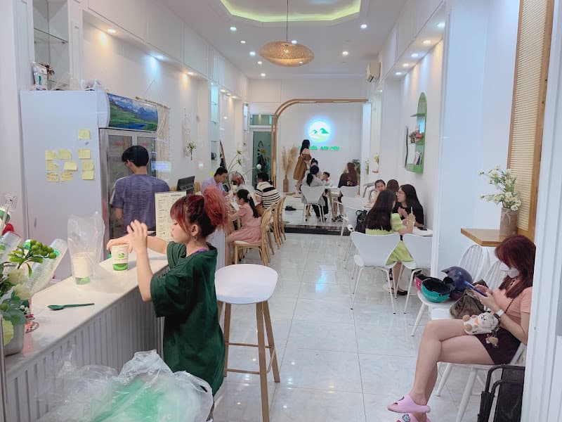 Ảnh bìa TIỆM TRÀ CHUA NGỌT