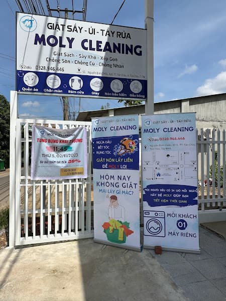 Hình ảnh Giặt sấy MoLy Cleaning - Giặt ủi Tân Châu - 5