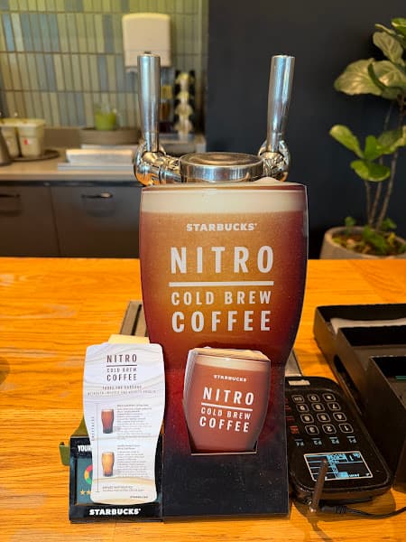 Hình ảnh Starbucks mPlaza Sài Gòn - 4