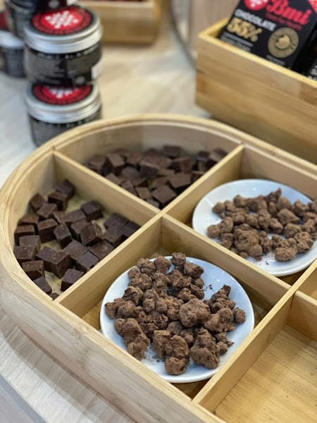Hình ảnh Volcadak Sen Trắng Coffee - 5