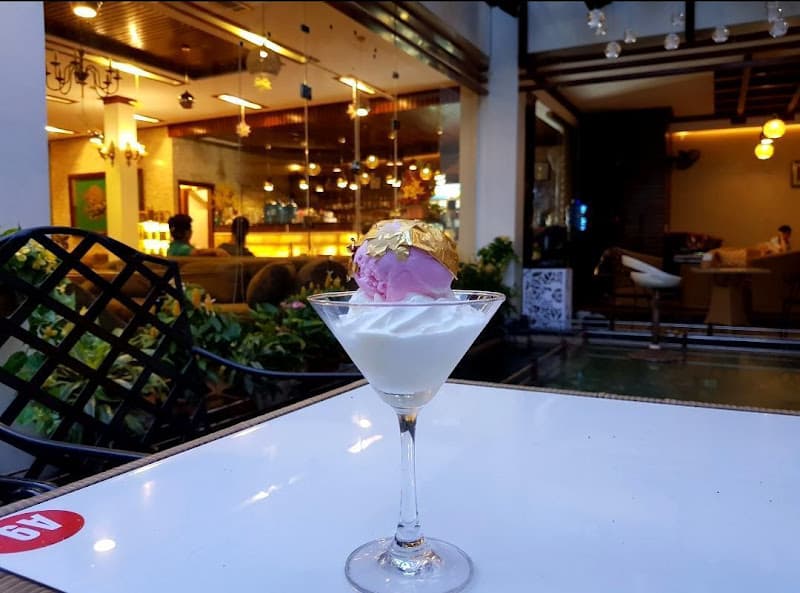 Hình ảnh The King Coffee & Restaurant - 2