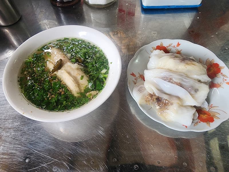 Ảnh bìa Bánh Cuốn Cô Lan Pháo Đài