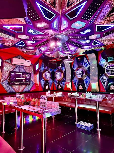 Hình ảnh Karaoke Tuổi Trẻ - 4