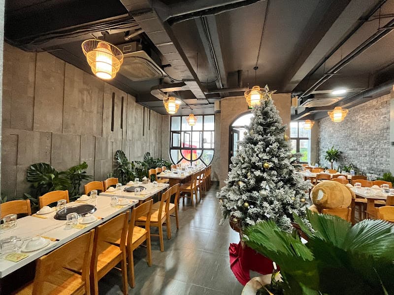 Nhà hàng HỮU TÌNH - Biển Thiên Cầm