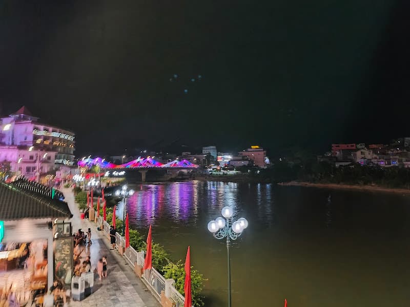 Hình ảnh Phố Đi Bộ Ven Sông Bằng - 2