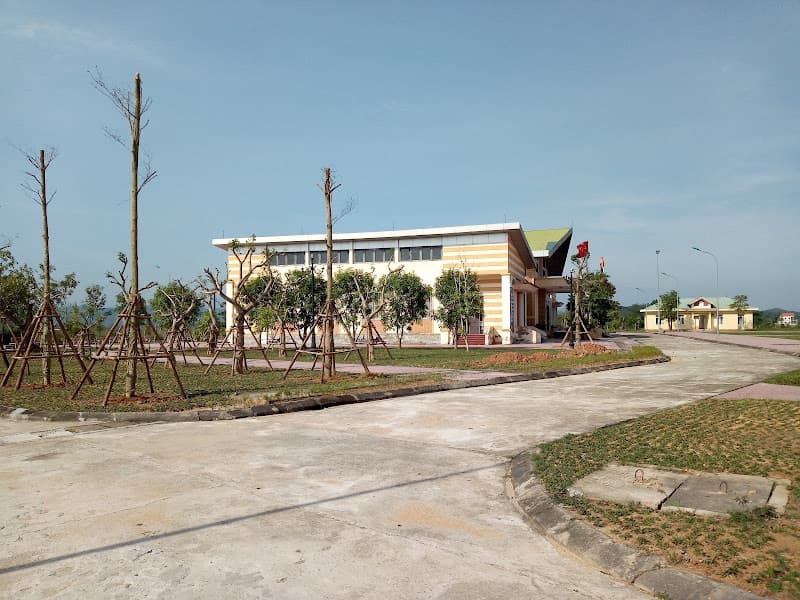 Hình ảnh Khu tưởng niệm anh hùng Lý Tự Trọng - 2