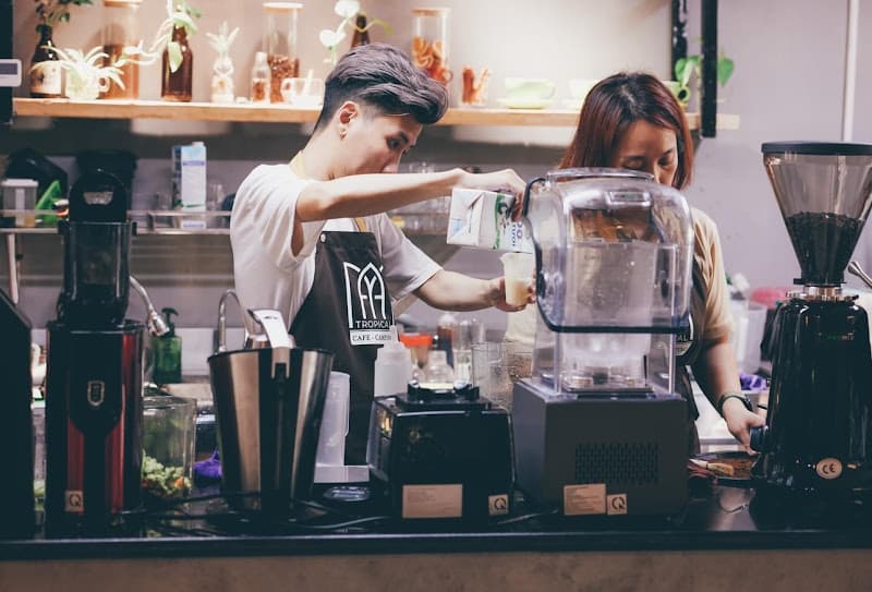 Mây Tropical Cafe & Camping