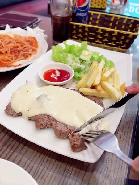 Hình ảnh Nhà Hàng Bít Tết Luna - 2