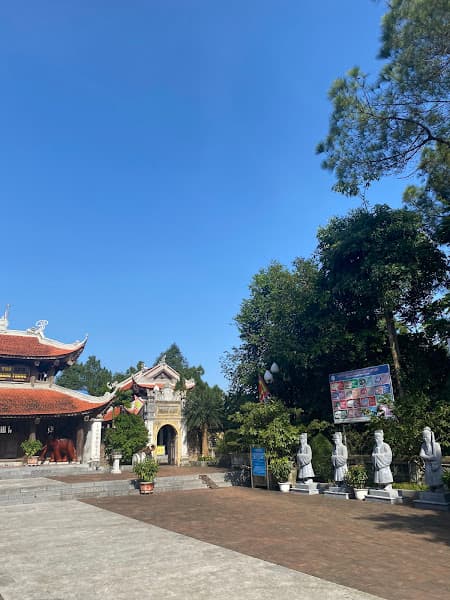 Hình ảnh Đền Thờ Vua Quang Trung. - 3