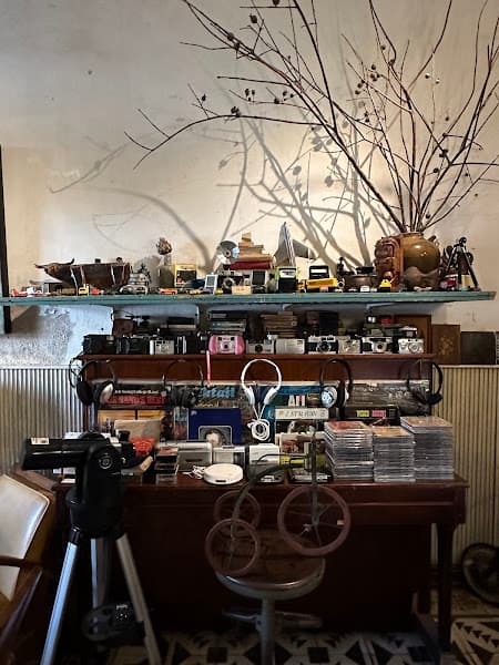 Hình ảnh Bicycle up Specialty coffee & Antique store - 5