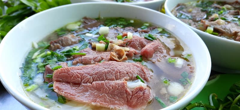 Hình ảnh Bún bò - Phở bò - Lẩu Bò Hoà gần bò chua ngọt - 3