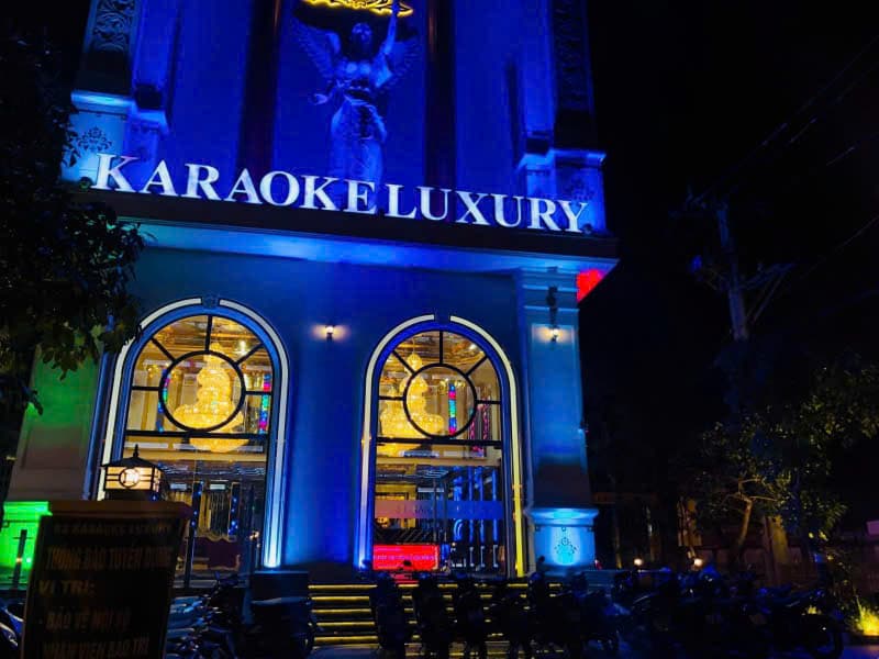 Ảnh bìa Karaoke Luxury