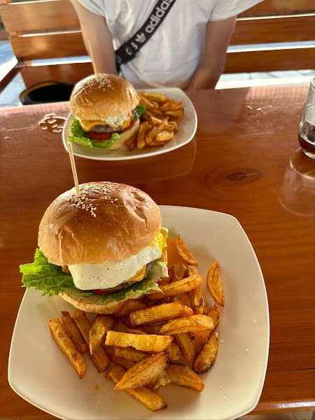 Hình ảnh Lucky star Bar - Restaurant - 4