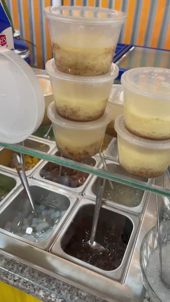 Hình ảnh Tiệm Chè Trà Sữa Ăn Vặt Bà Ngoại - 2