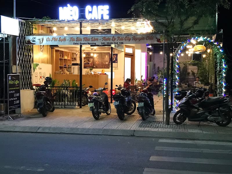 Mèo Cafe