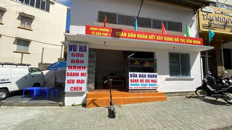 Bánh mì xíu mại Vũ Hà