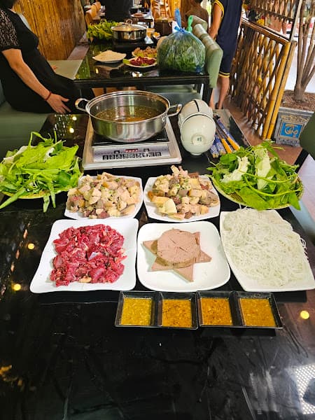 Hình ảnh NHÀ HÀNG NGỰA THÁI NGUYÊN - 2