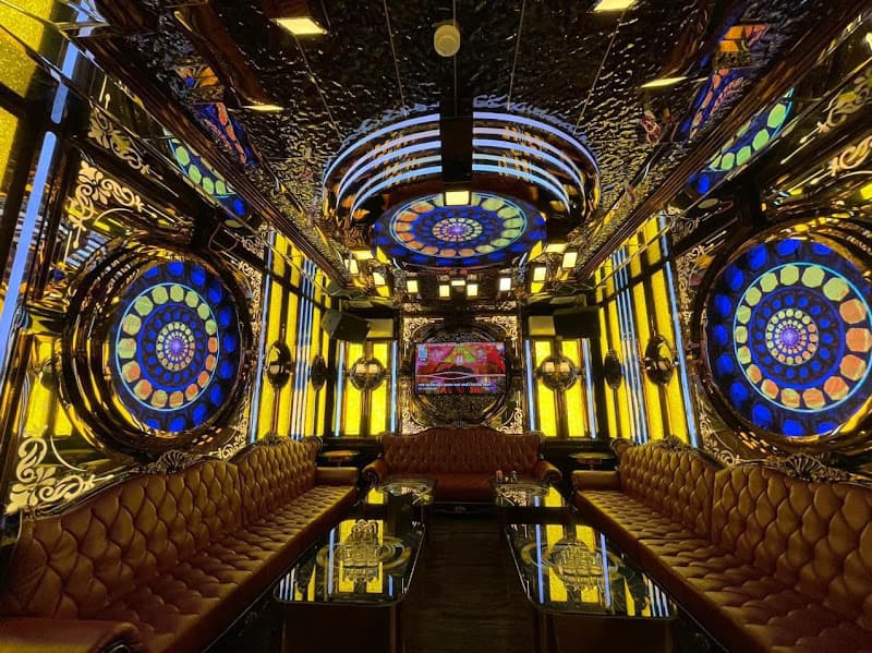 Hình ảnh Karaoke Deluxe - 5