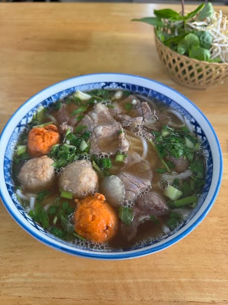Hình ảnh Bún bò Huế Bin Béo - 3