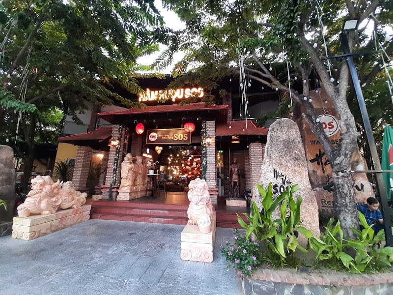 Nhà Hàng Hầm Rượu Sos