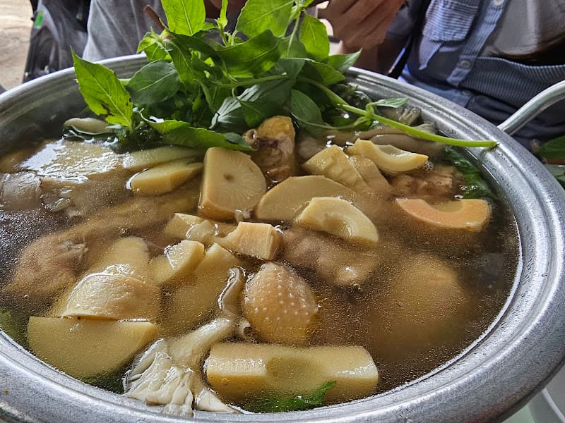 Hình ảnh Lẫu Gà Lá É TAO NGỘ - 2