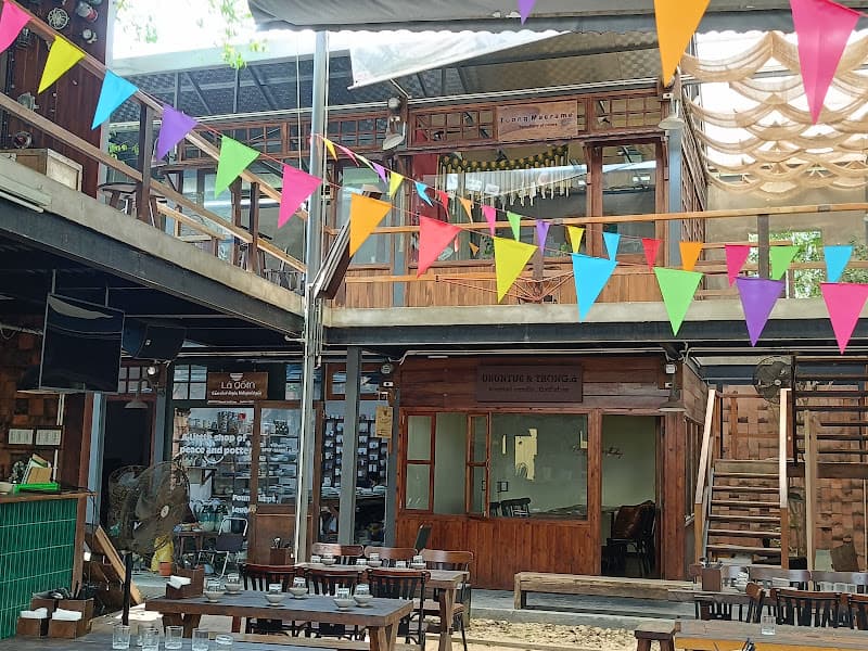 Hình ảnh Tự Do District - 3