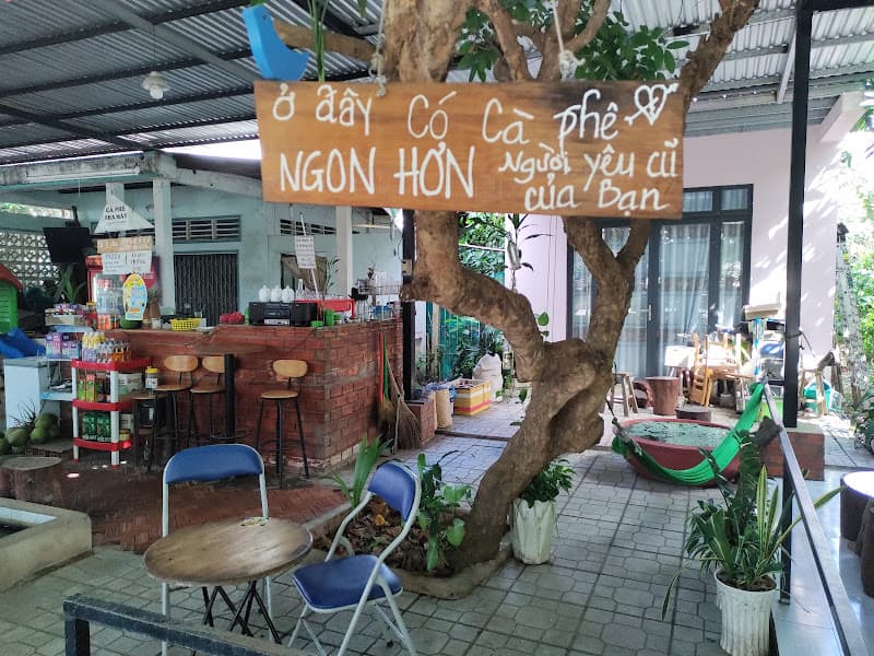 Ảnh bìa Mỏ Cày Garden - Cà phê pha máy, trà sữa, kem, pizza, sinh tố, soda mix