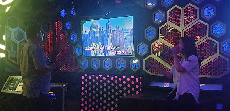 Hình ảnh Hello Karaoke Coffe - 3