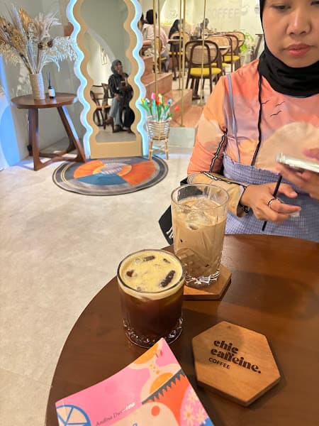 Hình ảnh CHIC Coffee - 3