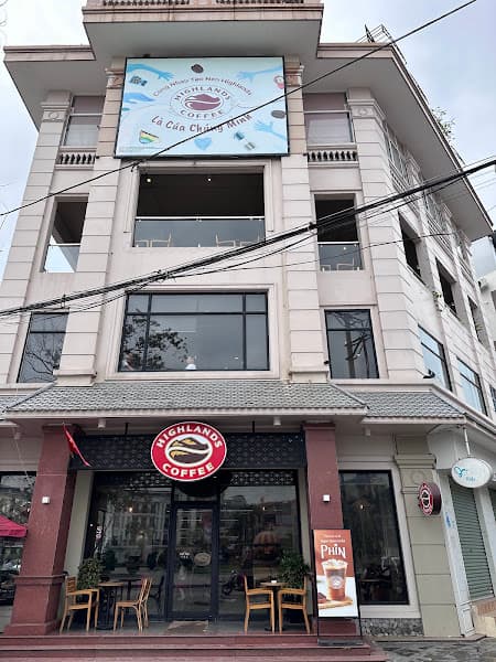 Highlands Coffee 98 Ngo Gia Tu BG