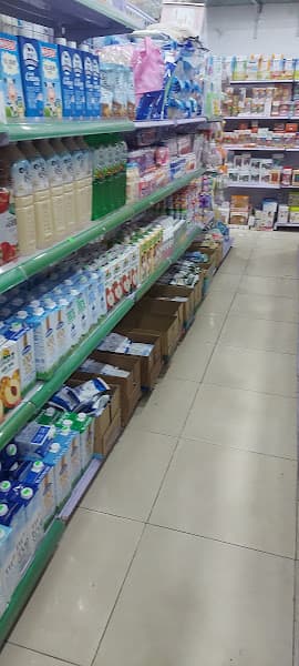 Hình ảnh Family Mart - Siêu thị mini Roòn - 2