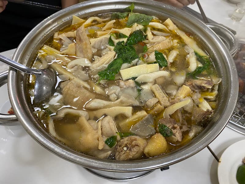 Hình ảnh LẨU GÀ LÁ É Manh anh - 2