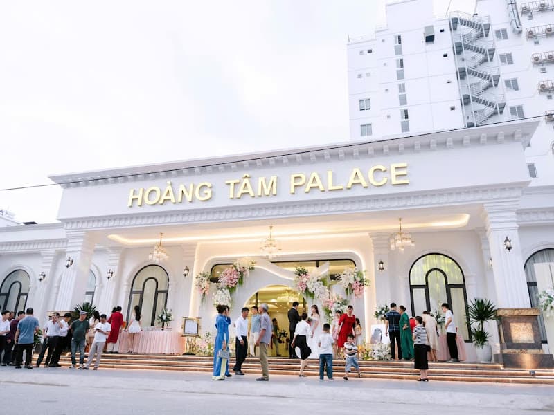 Nhà Hàng Hoàng Tâm Place