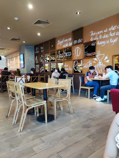 Hình ảnh Highland Coffee - 5