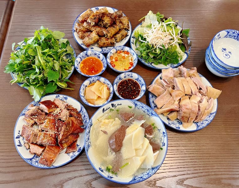 Hình ảnh QUÁN NGON - Bún Chả, Vịt Cỏ Vân Đình, Bia Hơi HN - 3