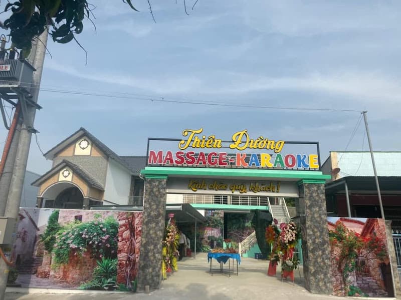 Hình ảnh Karaoke Lucky Star Gia Phát - 3