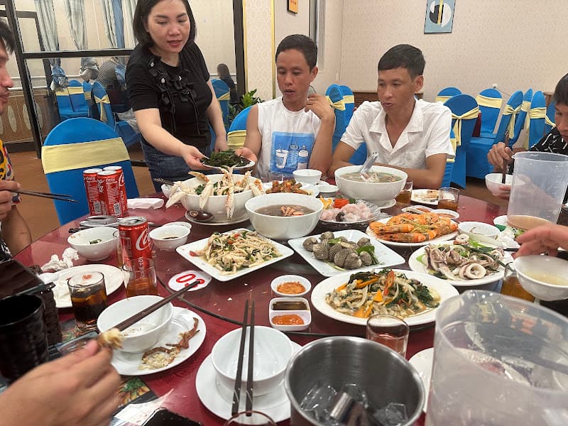 Hình ảnh Nhà hàng Hải Sản ANH EM QUÁN - 3