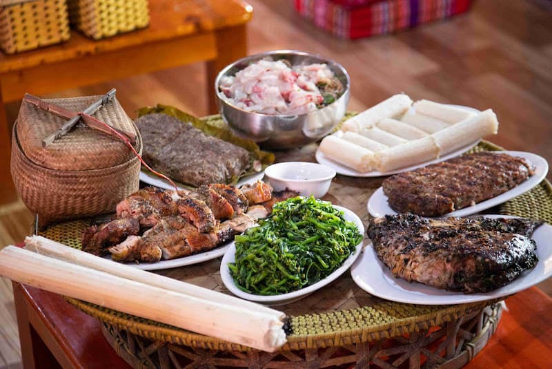 Hình ảnh Nhà Hàng Rừng Vàng - 2