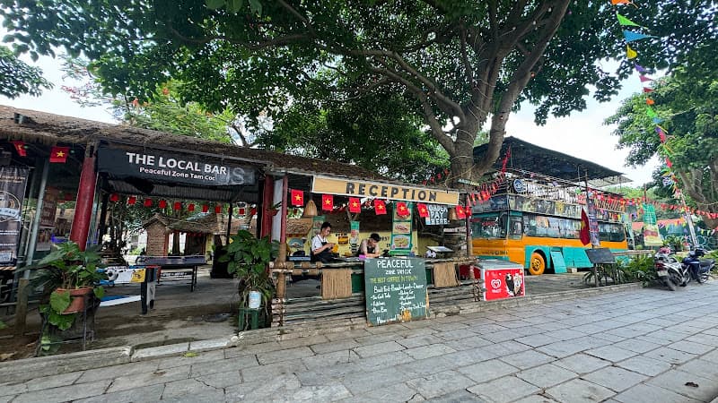 Ảnh bìa THE LOCAL BAR