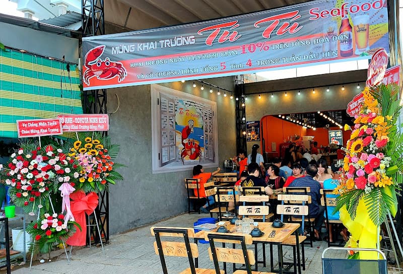 Ảnh bìa Ốc Tú Tú