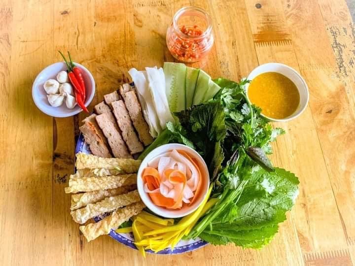 Hình ảnh Bánh Xèo Tôm Nhảy Ông Già Quán - Đặc Sản Bình Định - 4