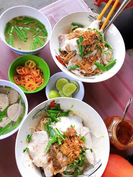 Hình ảnh Hủ tiếu - Gỏi cá trích Cẩm Tiên - 2